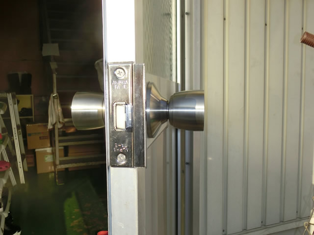 事務所の入口ドアの錠前取替工事　施工事例　名古屋市天白区