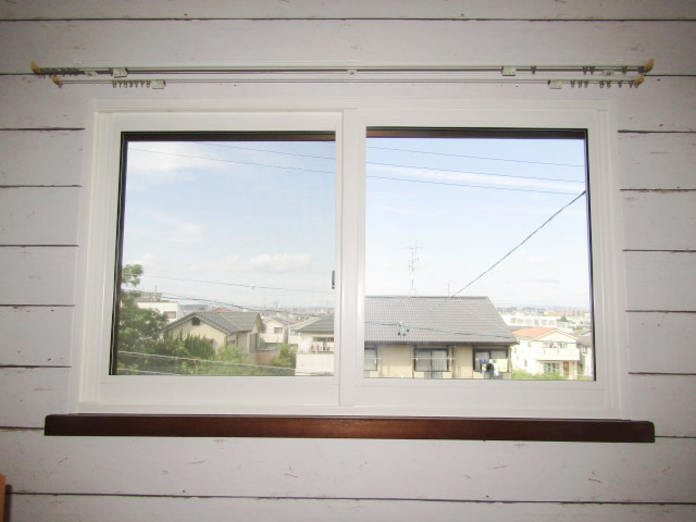 名古屋市天白区　内窓プラストKR型 2枚引違い ホワイト W1204 H706 施工後