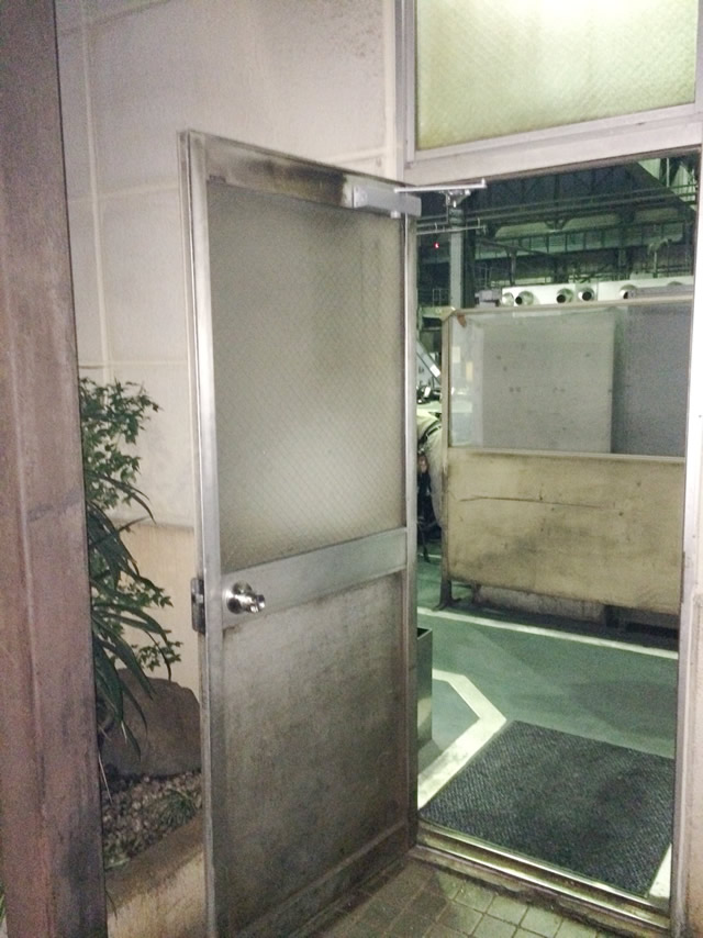 名古屋市港区　A社事務所出入口　ドアクローザー取替工事　施工後