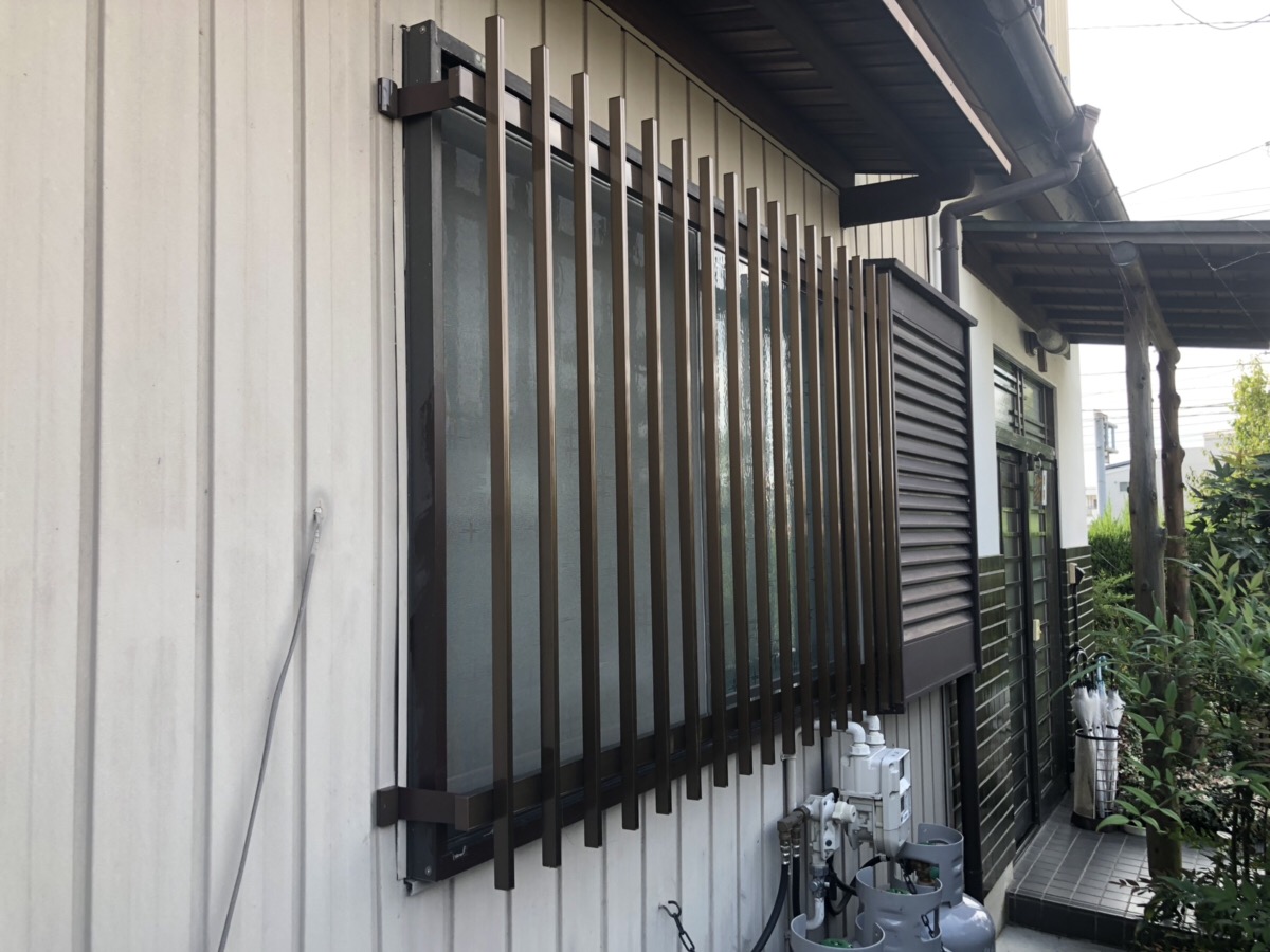 名古屋市天白区 施工後 面格子勢子前 雨戸サッシに面格子の取付を行いました。