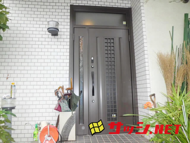 戸建玄関リフォーム　ＬＩＸＩＬリシェントＩＩ　親子ランマ付玄関ドア　名古屋市緑区