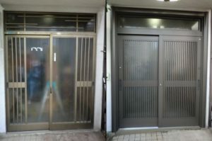玄関引戸交換工事　トステム製リシェント　カバー工法　名古屋市