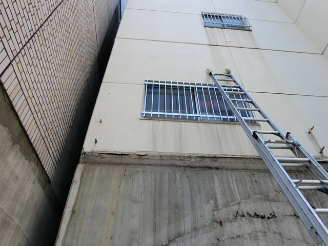 事務所窓の防犯対策　アルミ面格子取付工事　名古屋市